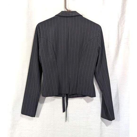 Women's Blazer Size 7/8 Black Pinstriped Hooks Front Tie Belt Long Sleeve Career - Picture 2 of 16